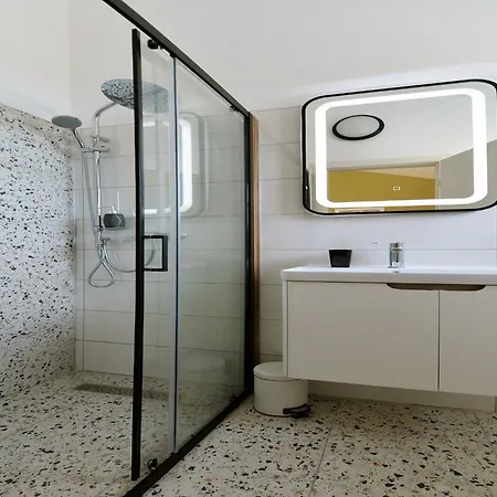 Helena - One Bedroom With Balcony And Sea View - A1 * Murter