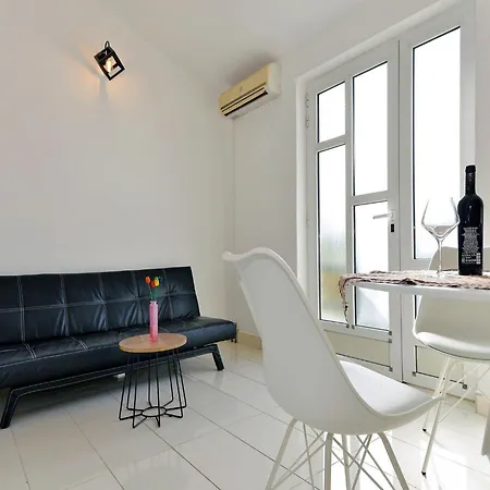 Helena - One Bedroom With Balcony And Sea View - A1 Apartment Murter