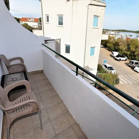 Helena - One Bedroom With Balcony And Sea View - A1 Murter