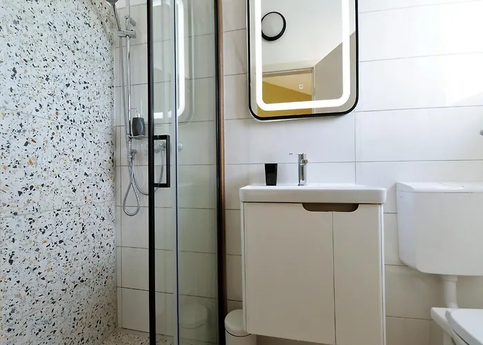 Helena - One Bedroom With Balcony And Sea View - A1