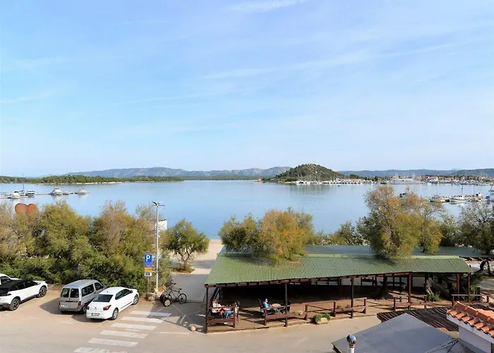 Helena - One Bedroom With Balcony And Sea View - A1 Appartement *