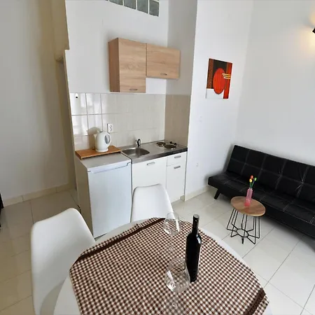 아파트 Helena - One Bedroom With Balcony And Sea View - A1