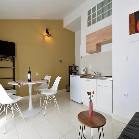 Helena - One Bedroom With Balcony And Sea View - A1 무르테르