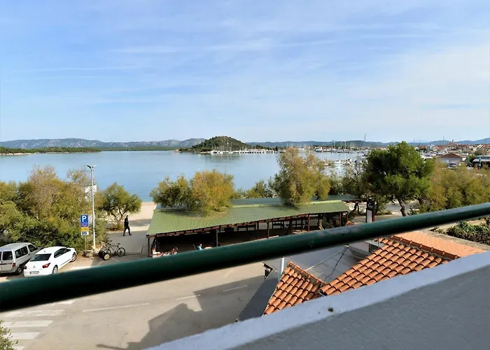 Helena - One Bedroom With Balcony And Sea View - A1