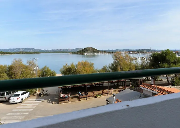 Helena - One Bedroom With Balcony And Sea View - A1 *